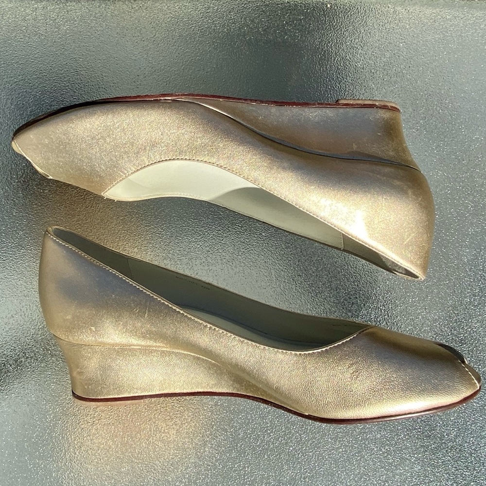 Bruno Magli Nisako Carrera Gold Leather Peep Toe